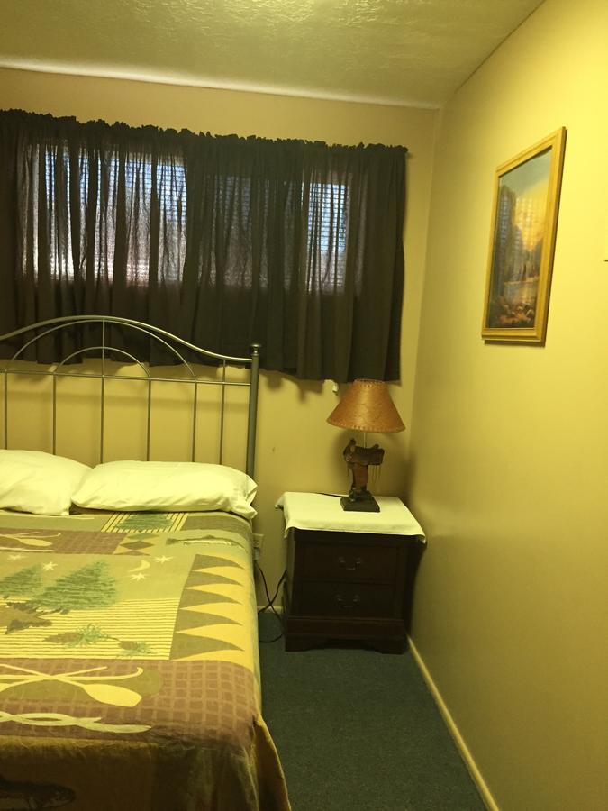 Harrison Inn Duchesne Экстерьер фото